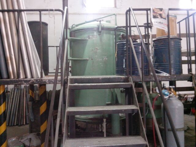 Vertical sintering furnace