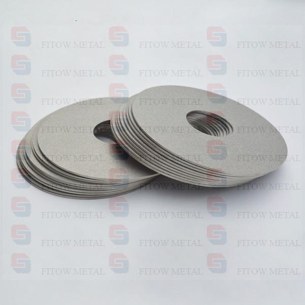 Micron pure titanium powder sintered porous metal filter disc for gas chamber diffusers 